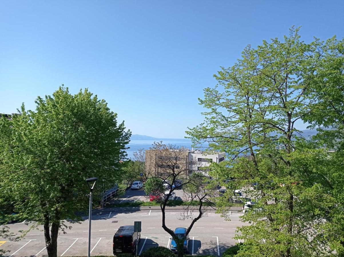 Apartman Adrijana Kastav, Free Wifi & Parking, 2 Bedrooms & Sea View Exterior photo