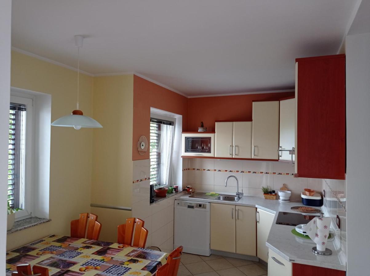 Apartman Adrijana Kastav, Free Wifi & Parking, 2 Bedrooms & Sea View Exterior photo
